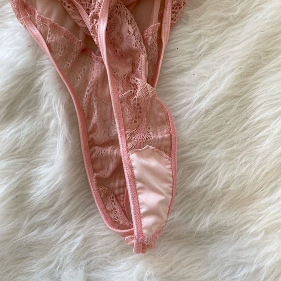 light pink lace bodysuit - Picture 4 of 4